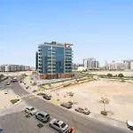 Amazing 1 Bdr Luxury Residence Dubai Arjan