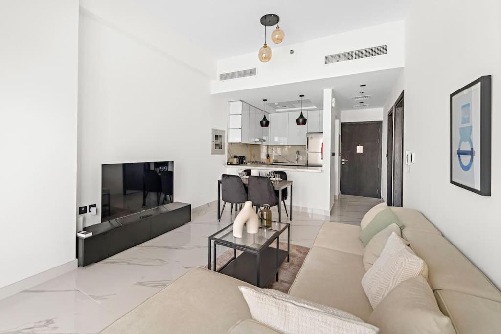 Amazing 1 Bdr Luxury Arjan Apartment